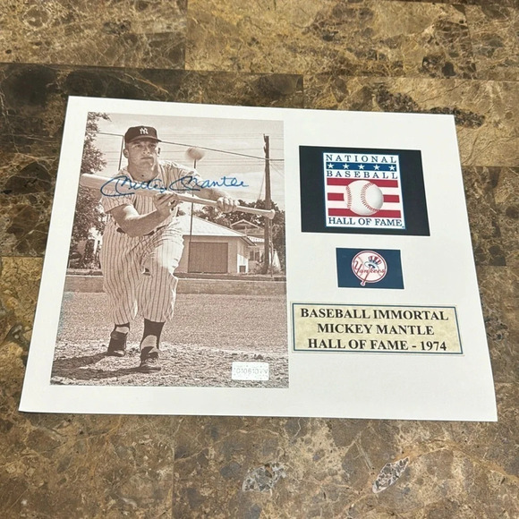 Mickey mantle signed photo matted autographed - Picture 1 of 1
